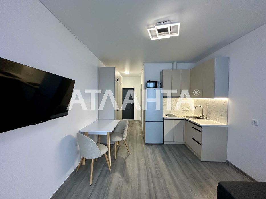 Продам квартиру-студию с Ремонтом и Мебелью Пространство на Радостной