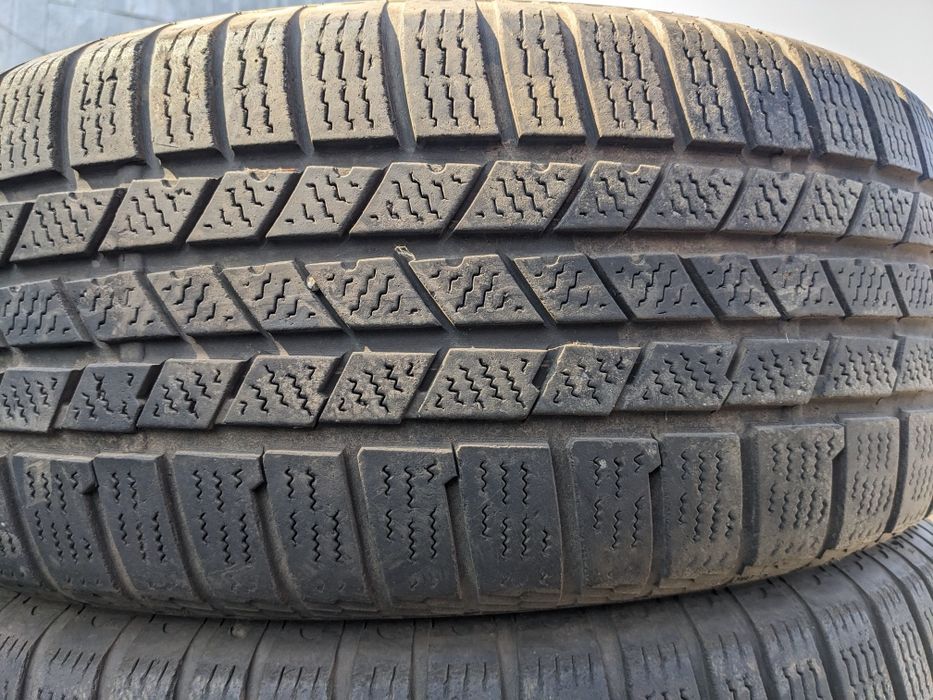 235/60R17 Continental CrossContact