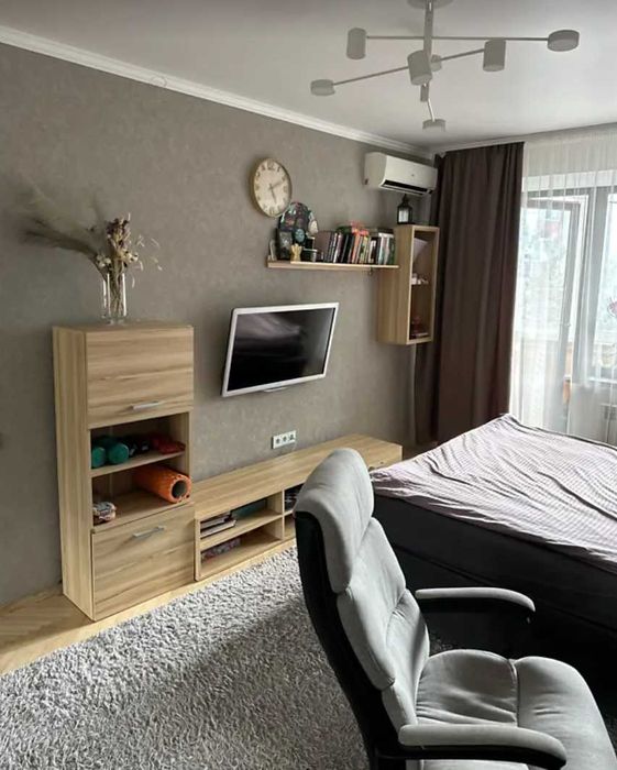 + 2-кімнатна квартира на Північному з якісним ремонтом та меблями!