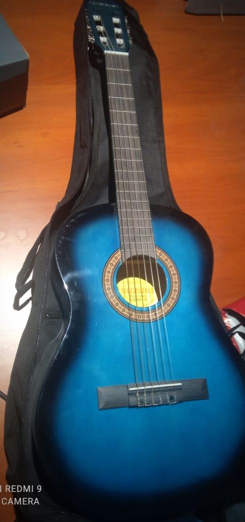 Niebieska gitara klasyczna Suzuki 3/4 rozm. Pokrowiec GRATIS!