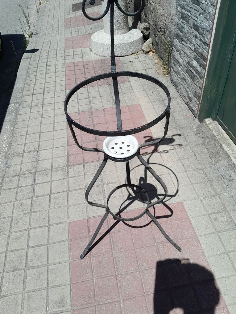 Lavatório.                         .