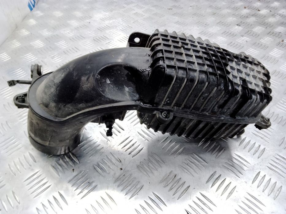 Резонатор воздушного фильтра 31319692 для Volvo S80 II 2013-2016