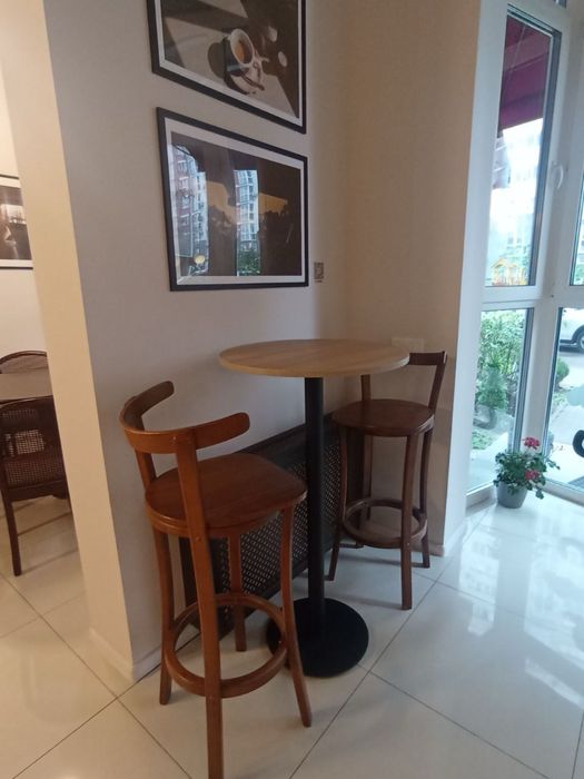 Барный стул и стулья