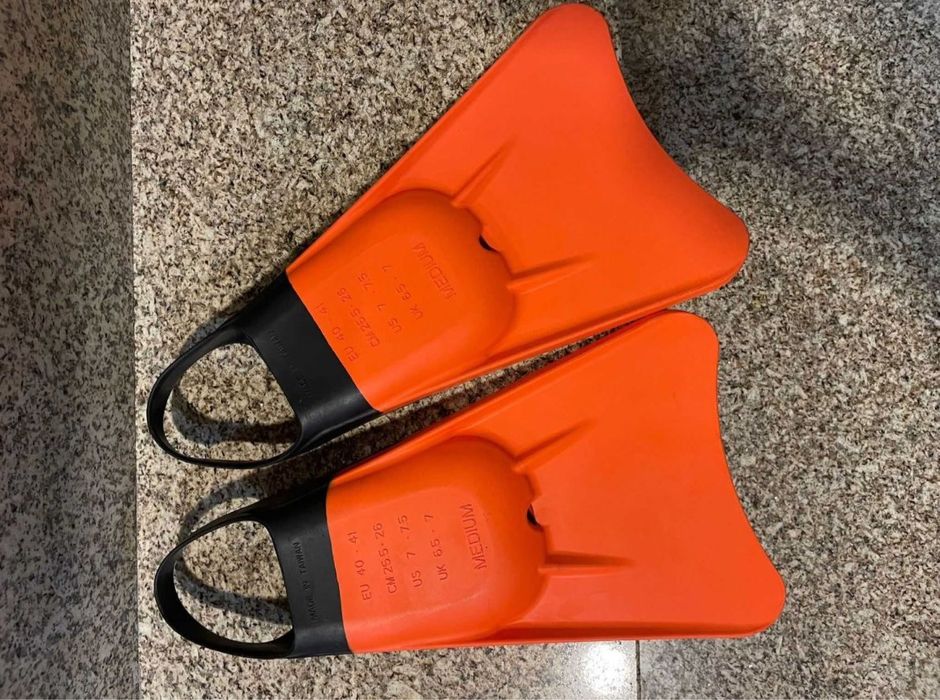 Pés de Pato bodyboard.