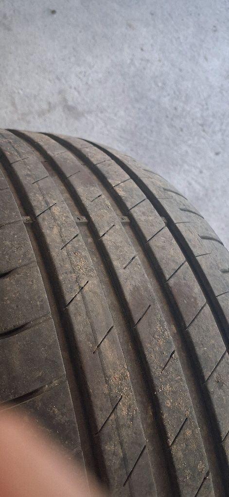 Opony goodyear  18 cali 225x45