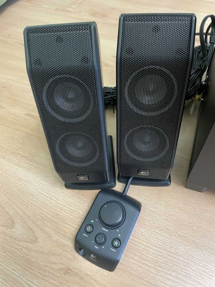 Продам акустичну систему Logitech 5,1