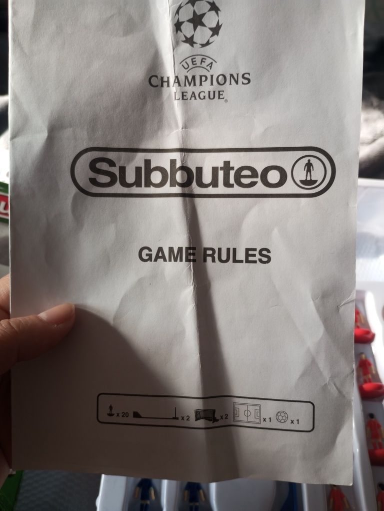 Игра настольная футбол Subbuteo +  сборная Англии +подарок