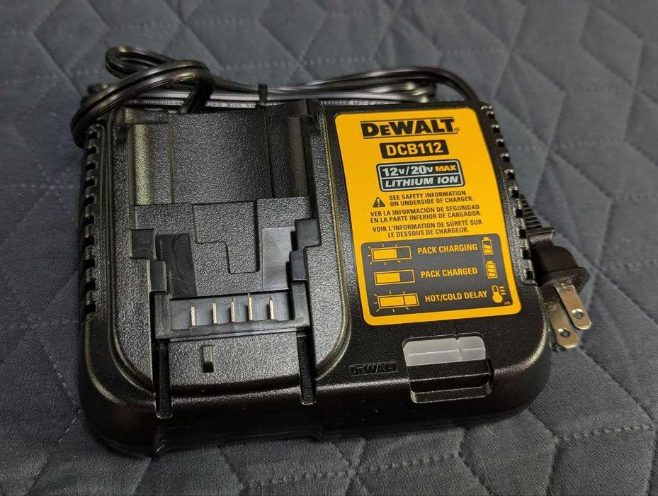 Зарядное устройство DeWALT DCB112 Оригинал США 120V