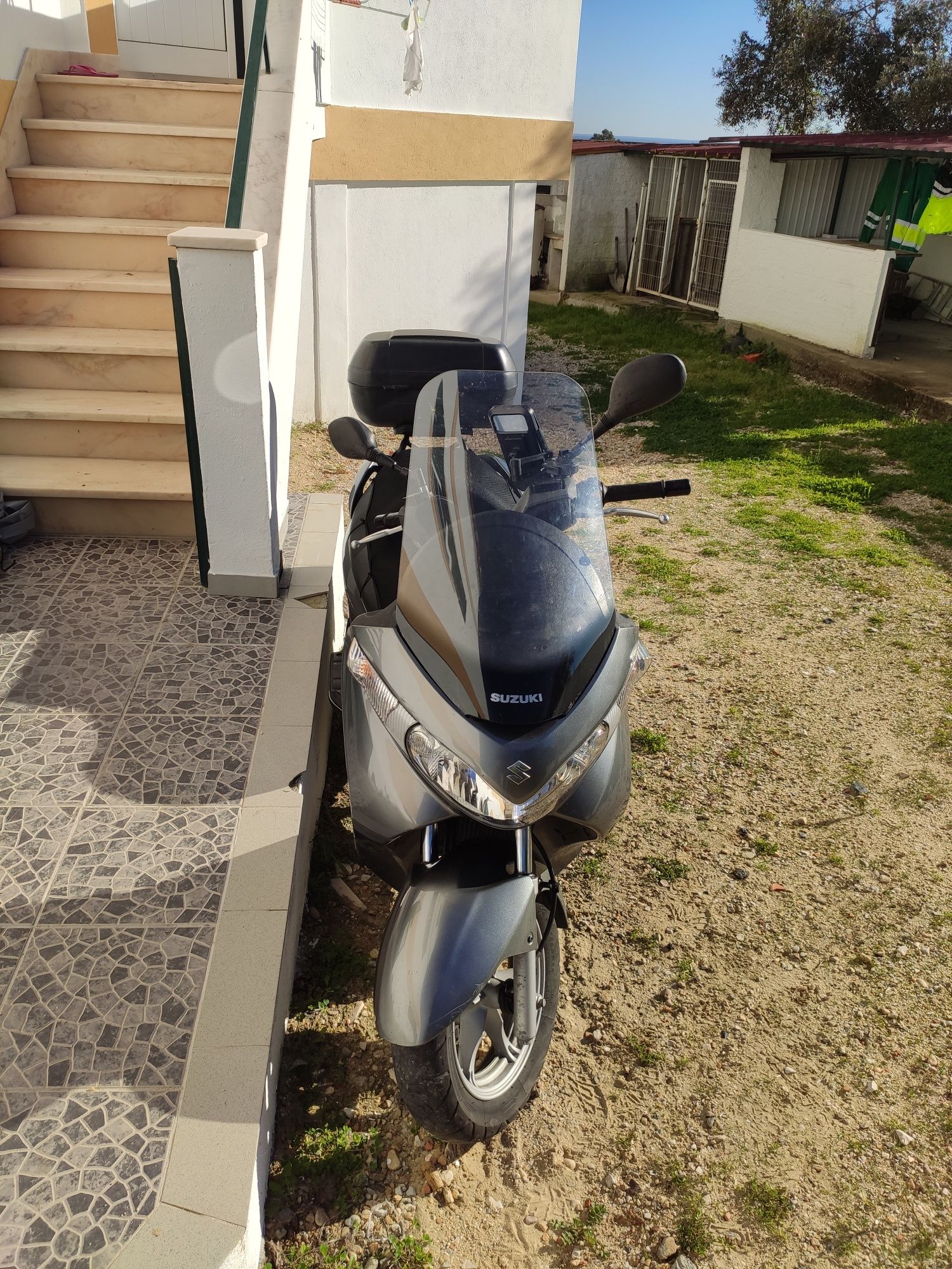 Suzuki Burgman 200