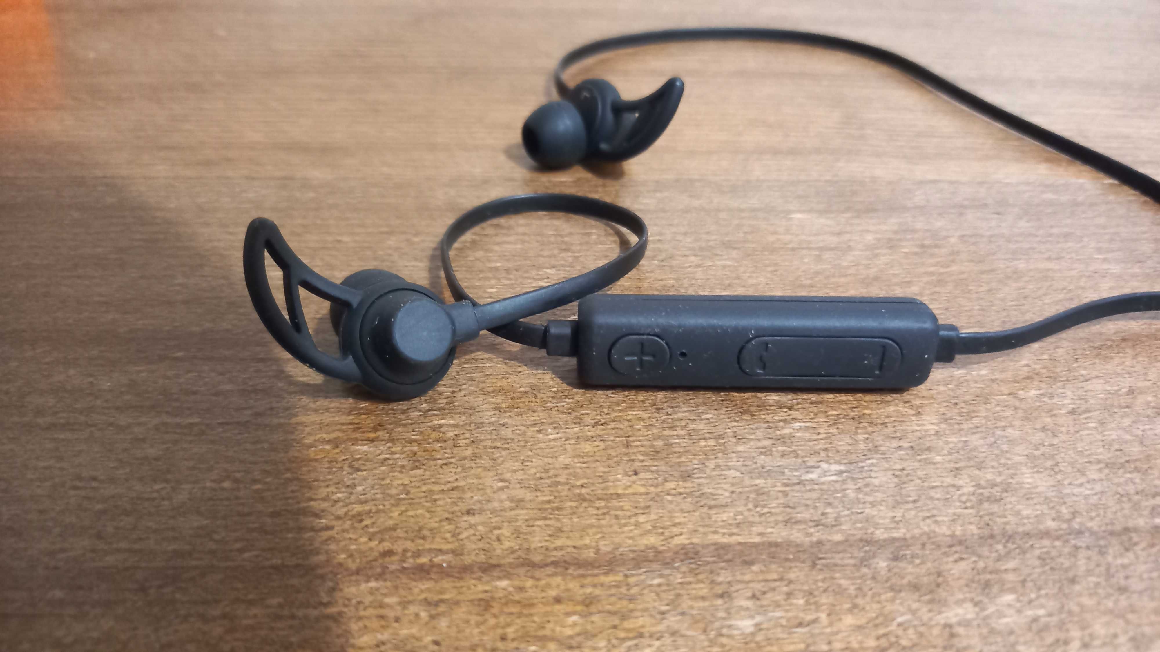 Гарнітура навушники Acme BH101 black бездротова Bluetooth