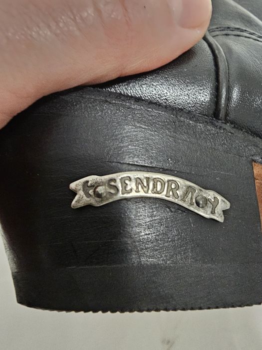 Шкіряні трендові чоботи -казаки 36 р Sendra