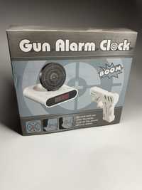 Budzik Gun Alarm Clock tarcza