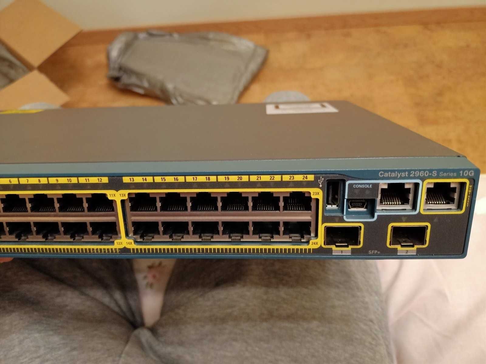 Cisco Catalyst WS-C2960S-24TD-L V02
