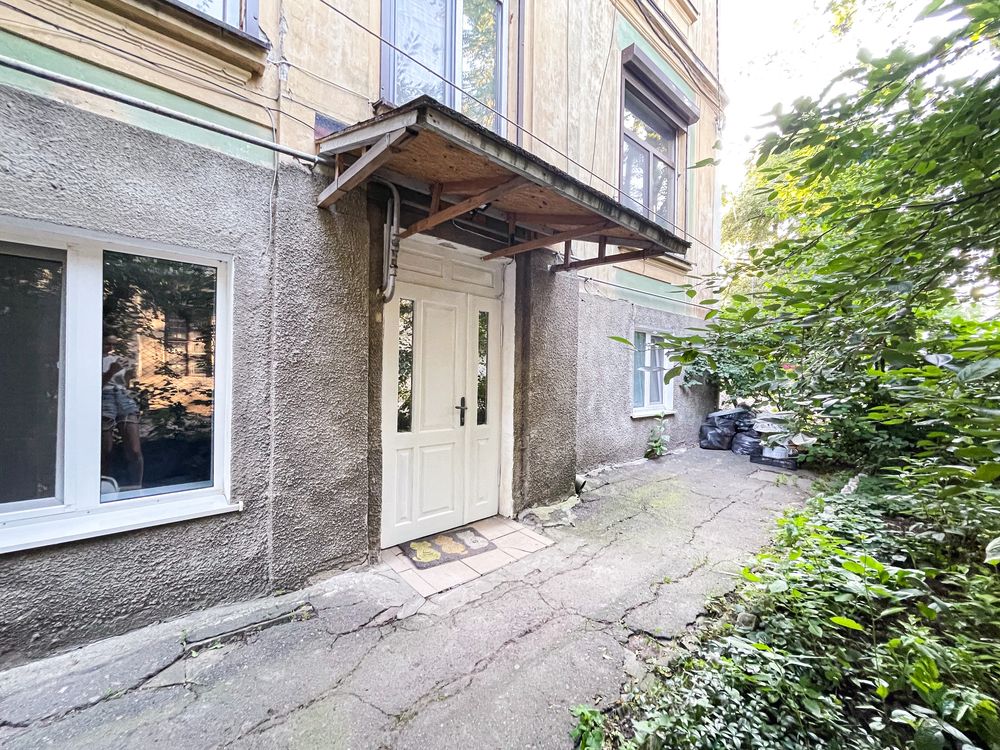 Продається 2кімн квартира в центрі міста