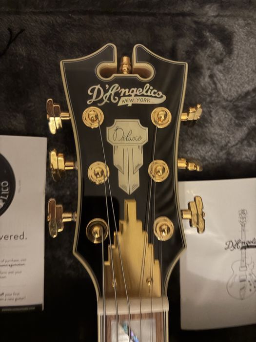 D’Angelico Deluxe NAA