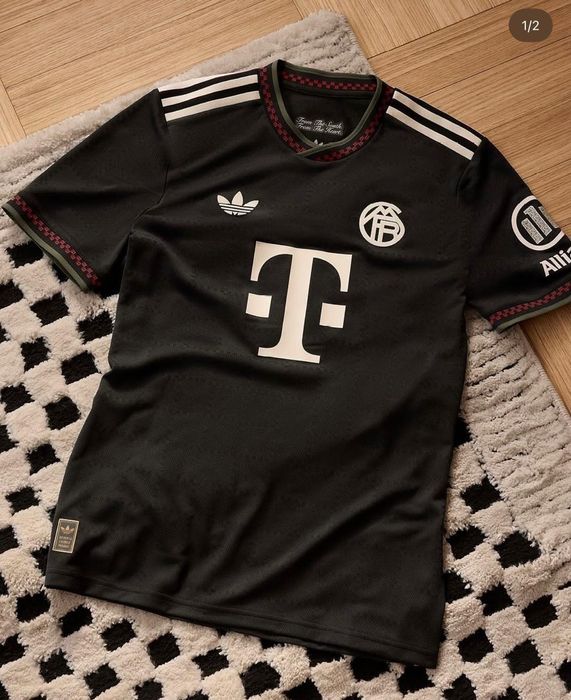 Camisola Bayern Munique Preta Nova