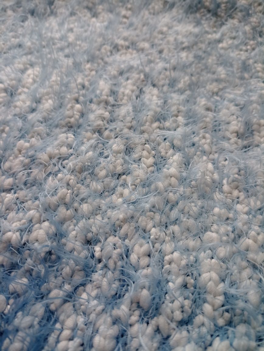 Sweter Mohito niebieski cieniowany, ombre, z włóczki "trawka"