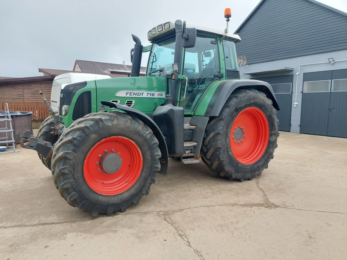 Ciagnik rolniczy Fendt 718 vario Tms