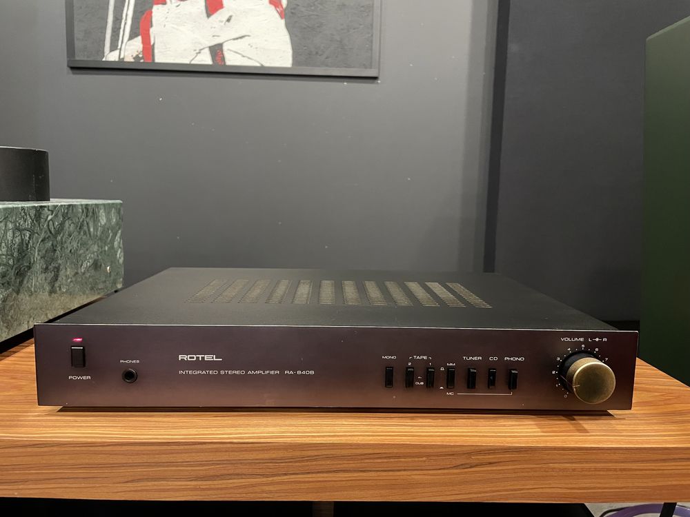 Rotel RA 840B - zintegrowany wzmacniacz stereo