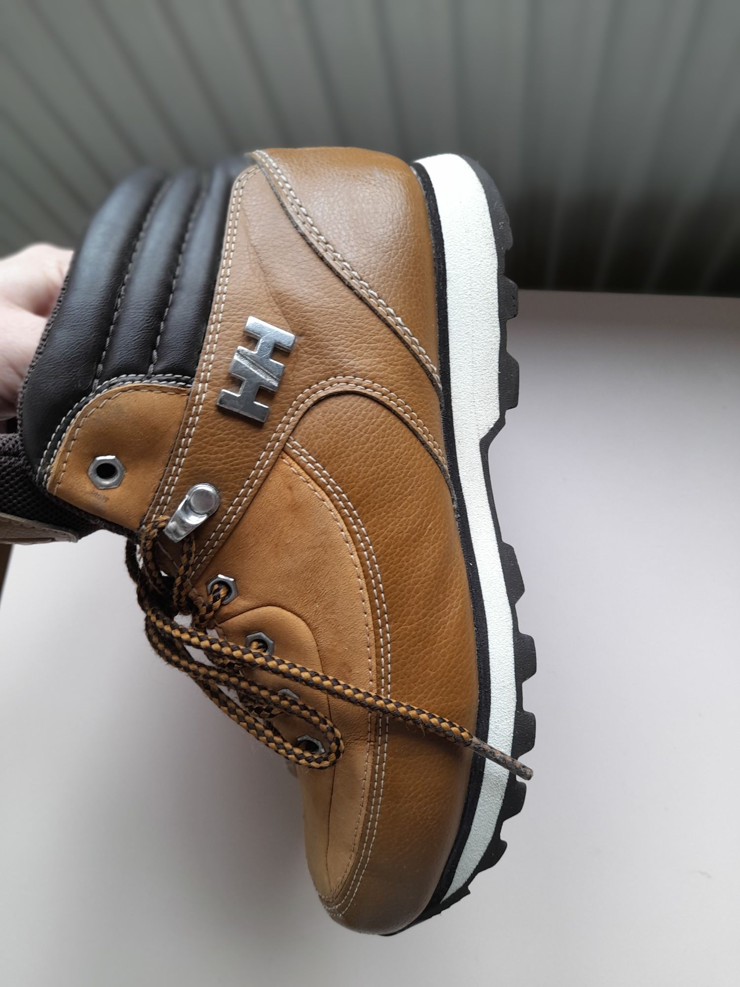 Buty trzewiki helly hansen 37