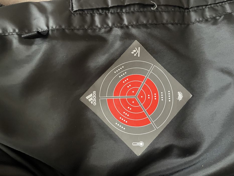 Adidas пуховик жіночий