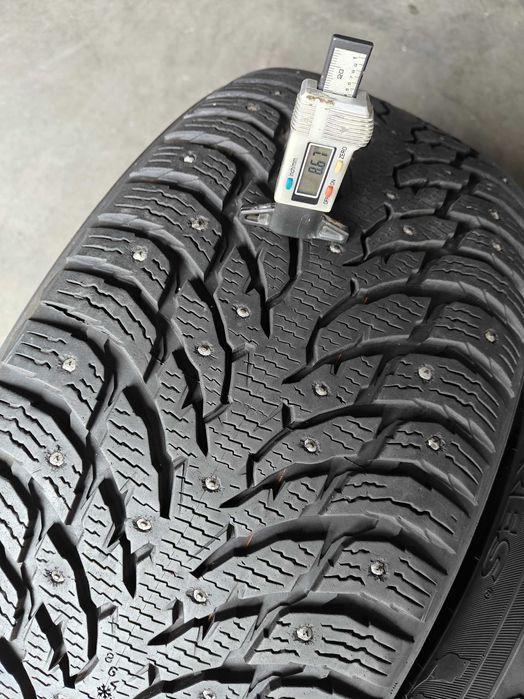 R20 285 50 шини зимові Nokian Hakkapeliitta 9 SUV агресивні шиповані
