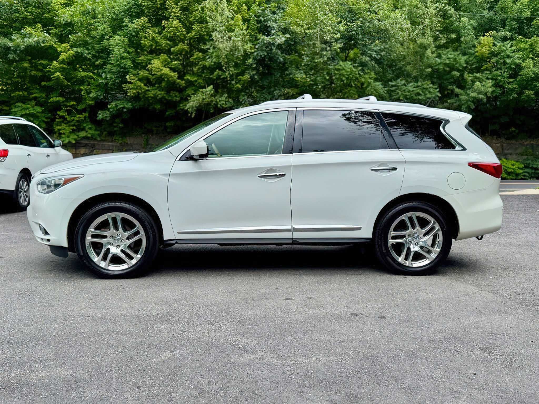 Infiniti Jx35      2013