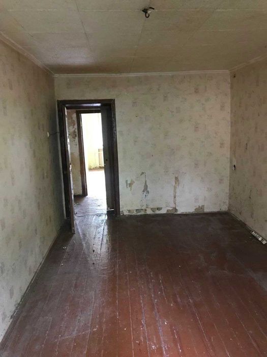 продам 2 комнатную  кв. в блочно-кирпичном доме на ул.  Ак. Филатова