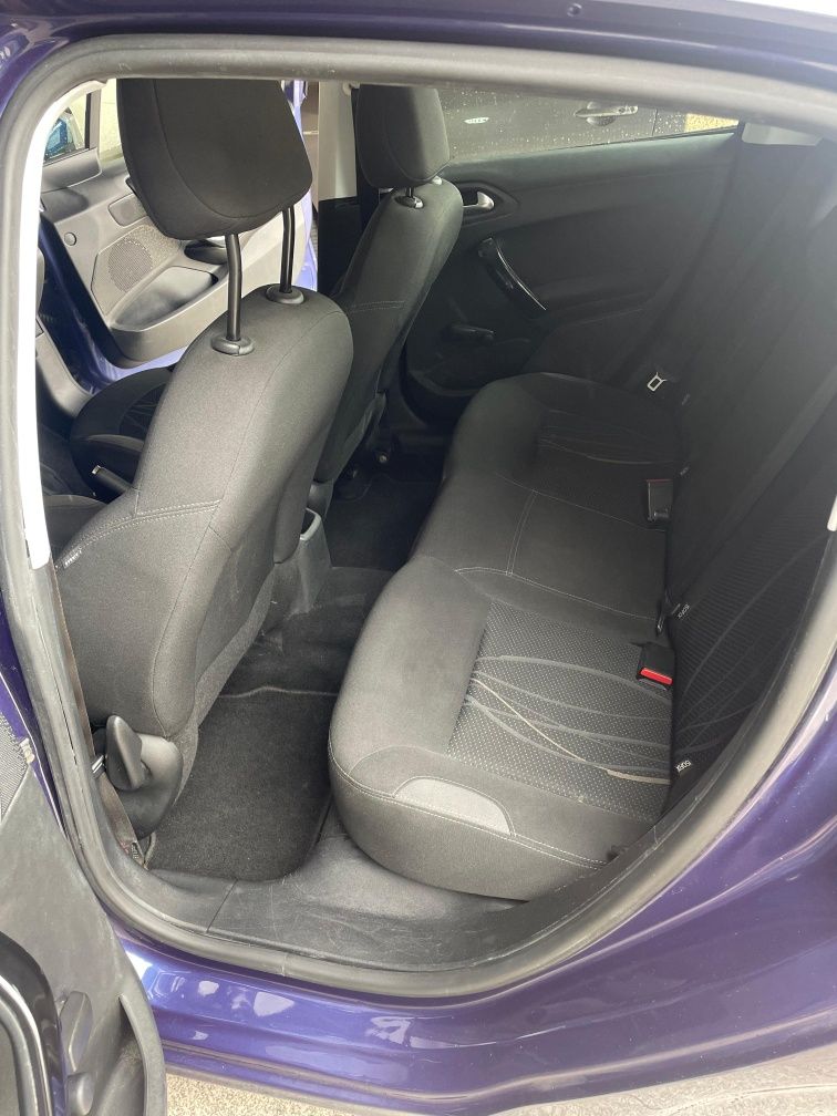 Peugeot 208 1.2 2014