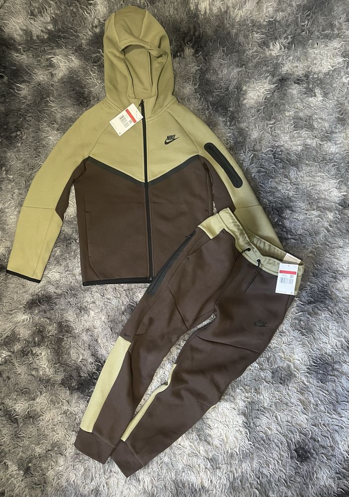 Nike Tech Fleece костюм