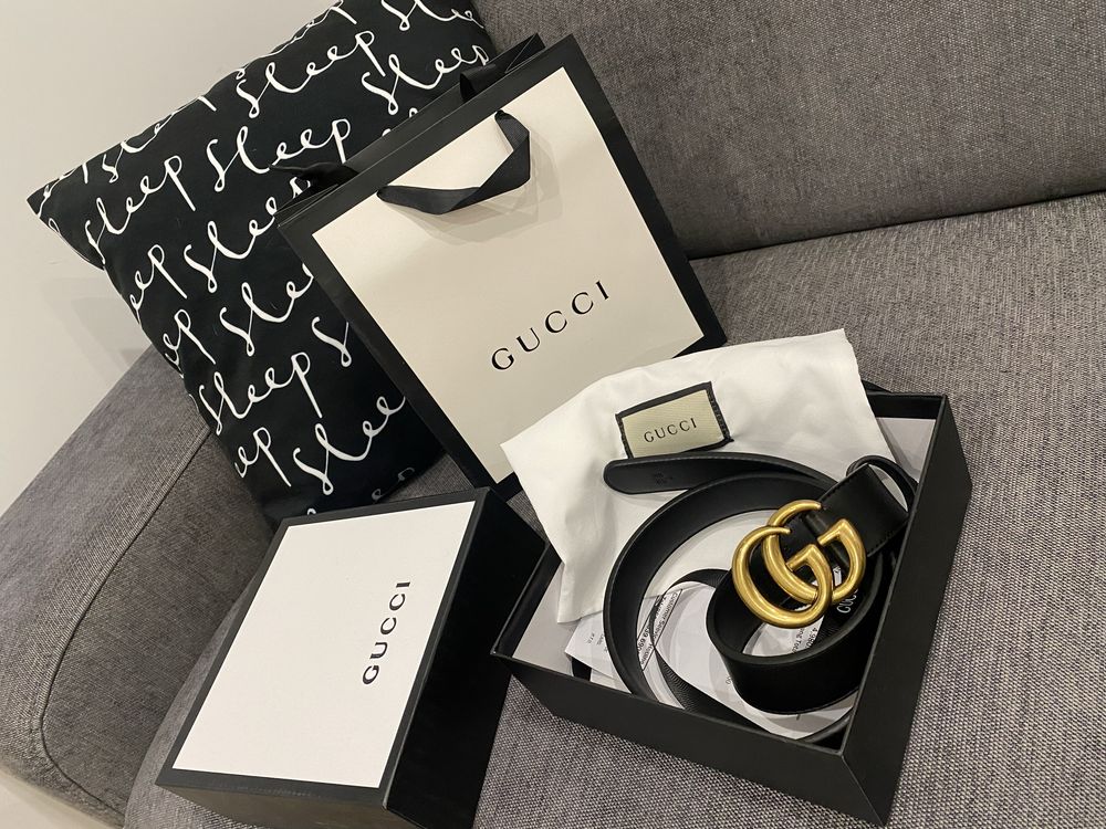 Pasek Gucci czarny zlota klamra GG 3.4 cm skóra naturalna