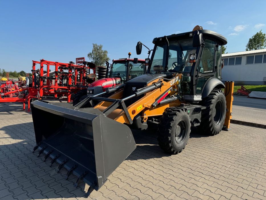 Case 851 EX 4WD Pro  / 2021 r / Maszyna nowa / Nieużywana / Dostępna od ręki