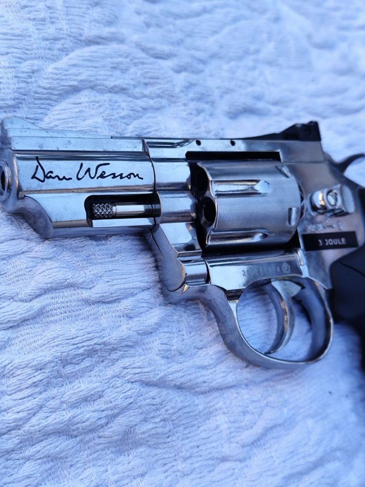 Arma de pressao REVÓLVER ASG DAN WESSON 2.5" SILVER