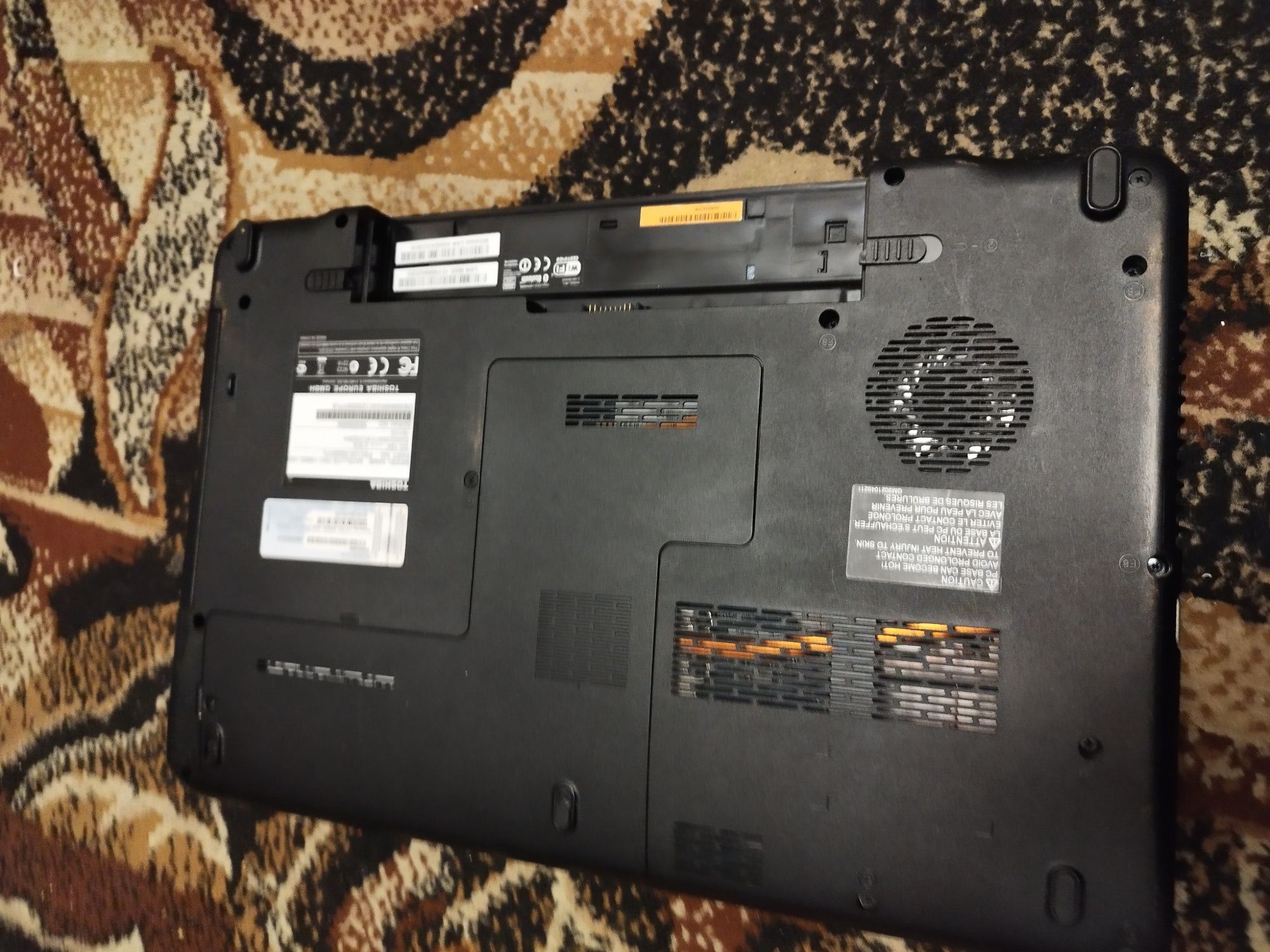 Laptop Toshiba 2GB RAM