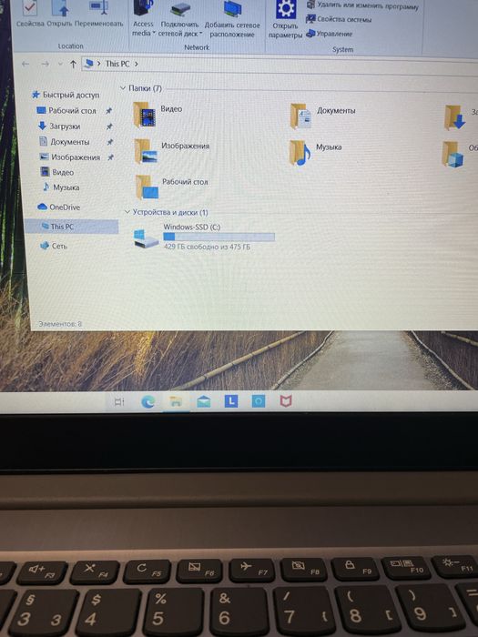 Ноутбук Lenovo IdeaPad 3 15IIL05. Model 81WE