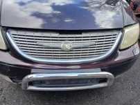 Chrysler Voyager 2004 rok Grill
