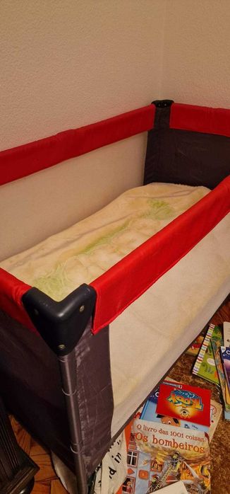 Cama de viagem para criança
