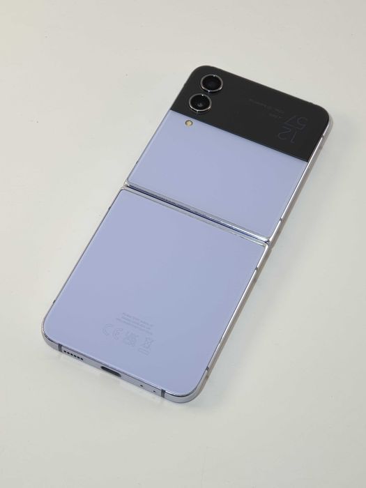 Samsung Galaxy Z Flip 4 | 8/128GB |  F721 | pudełko | 353e iGen