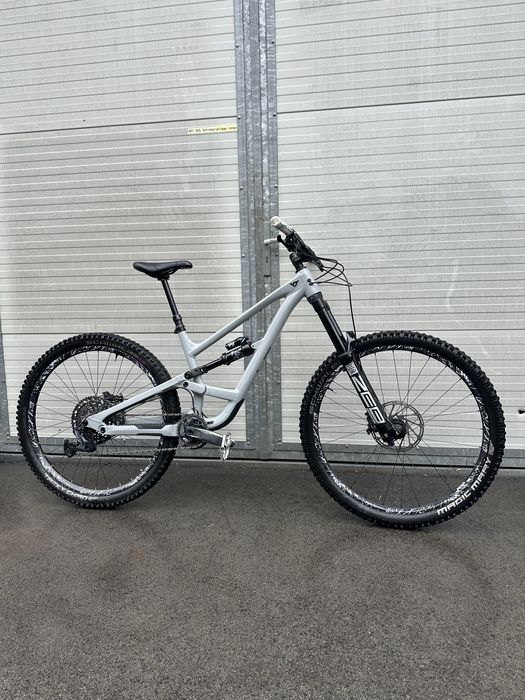 Rower enduro YT CAPRA Core 2 M 2023