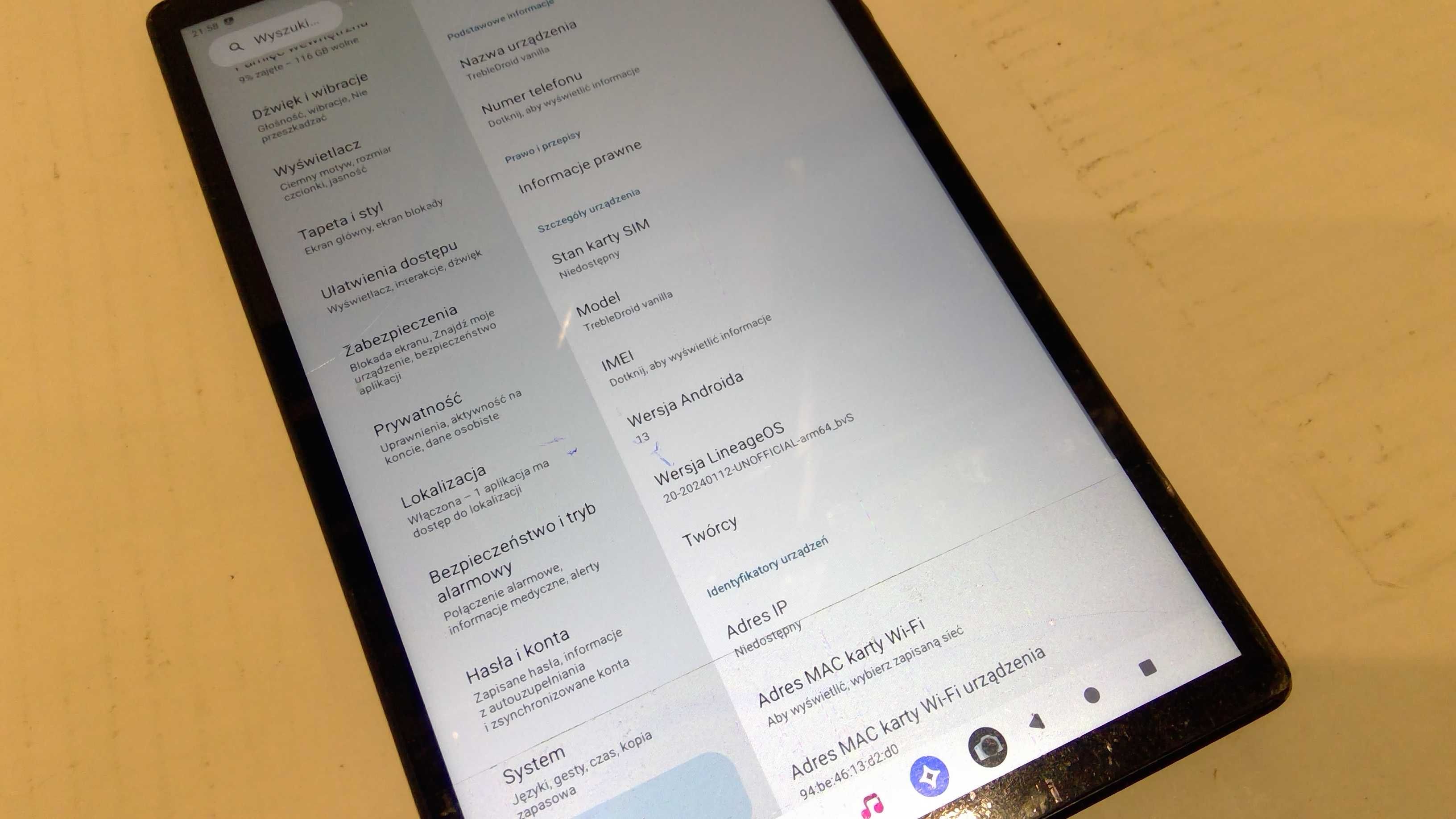 Tablet Lenovo model nieznany jakiś z serii M10 nr1680