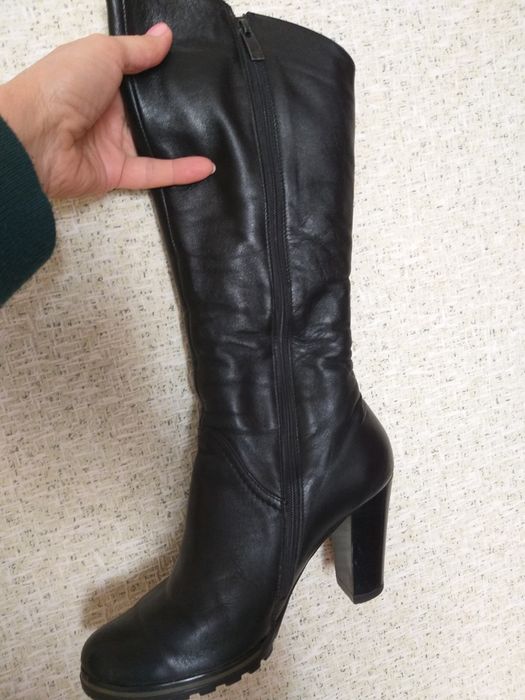 Чоботи  жіночі зимові. На вузьку ногу 38