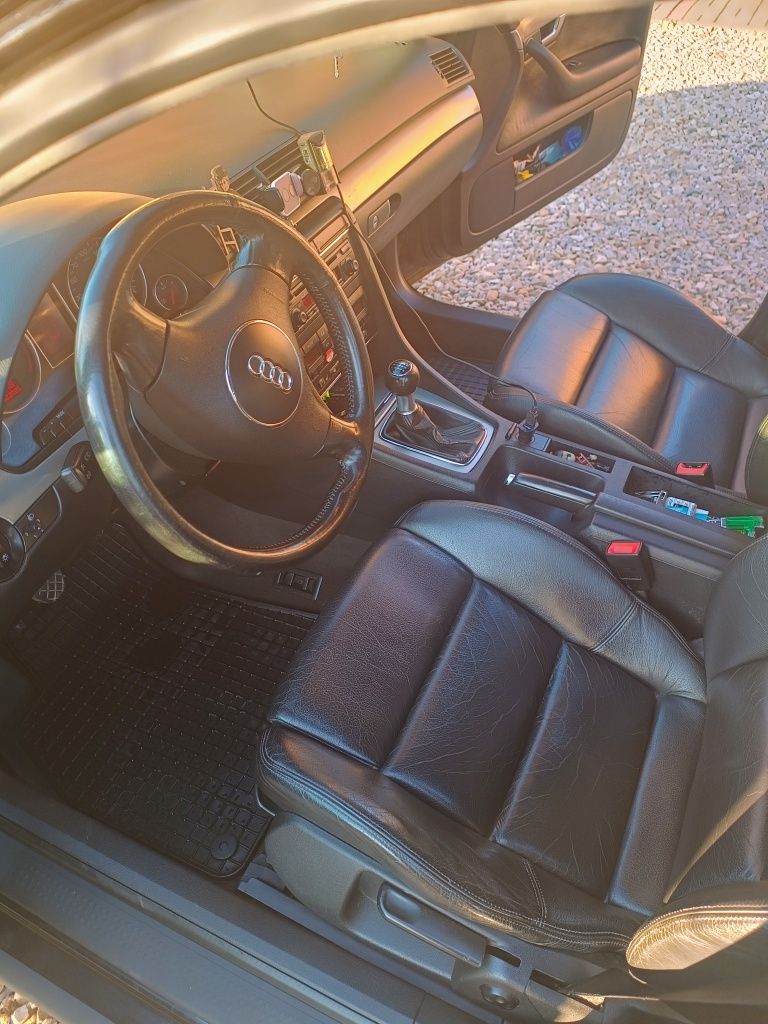 Audi A4 B6 2001 po lifcie 2.0 benzyna 130 km