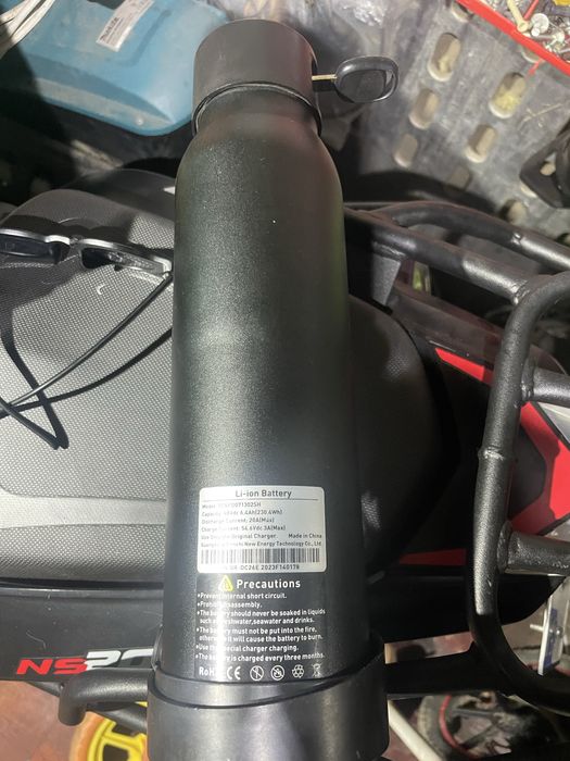 Продам акб 48 вольт стояв на міні велосипеду заводський як доп