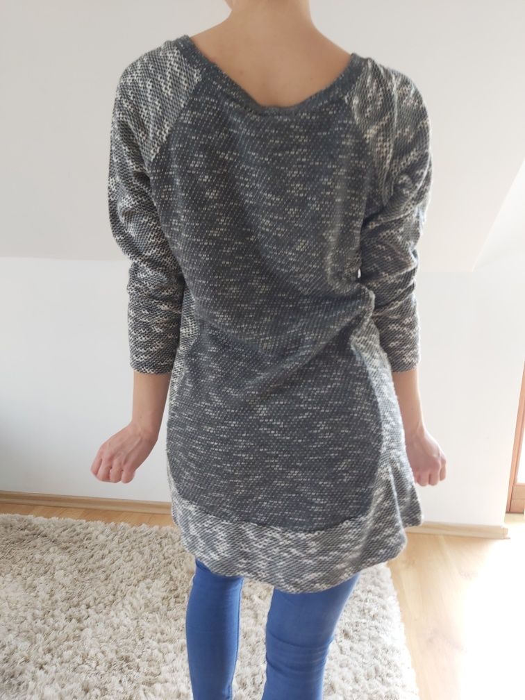 Luźna sweterkowa sukienka tunika sweter