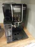 Ekspres ciśnieniowy  do kawy DeLonghi Dynamica