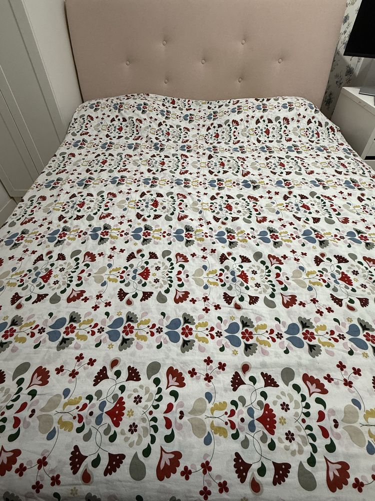 Cama com cabeceira  160 x 200