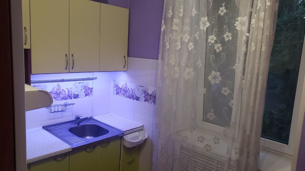 Продам 2 ком. квартиру на Балковской