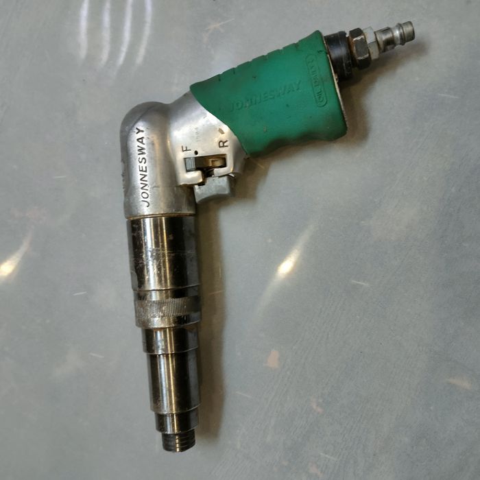 Пневмо шуруповёрт jonnesway