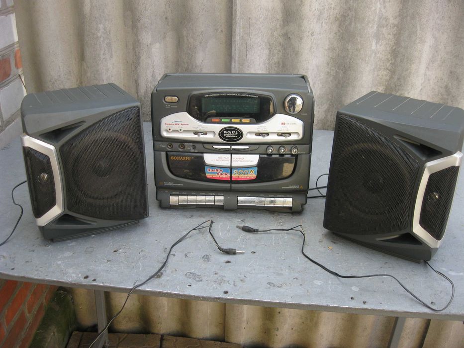 Продам колонки от музыкального центра