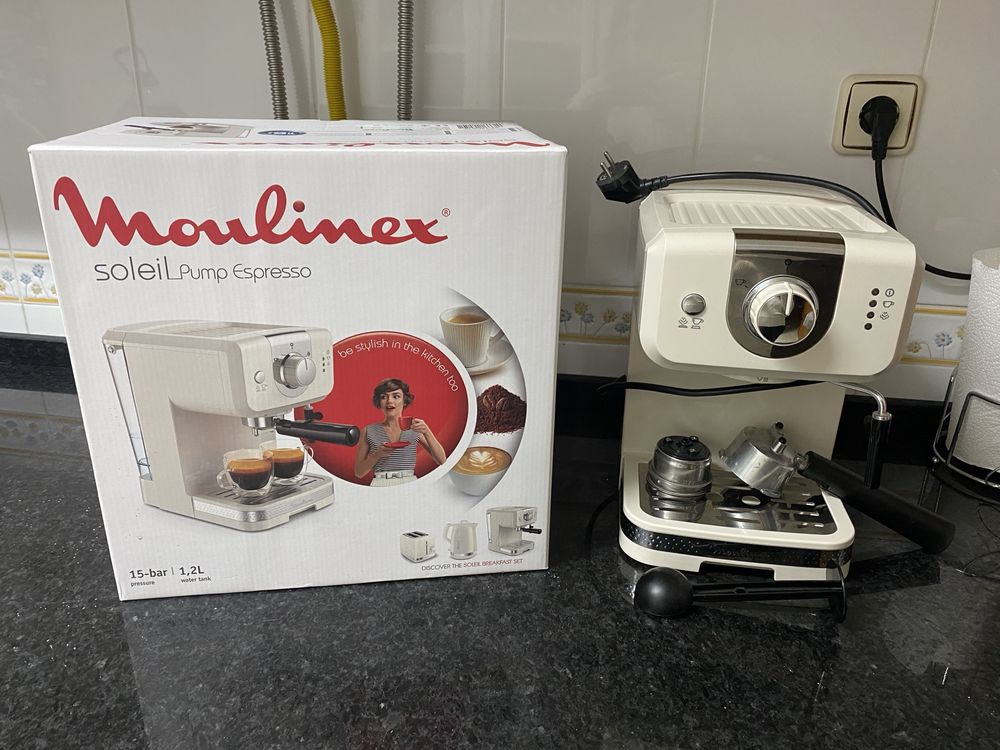 Maquina de café manual Moulinex Como Nova e com Caixa!